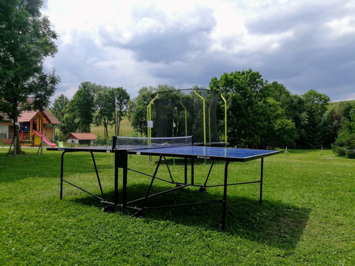 Bešeňová Holiday Home Holiday Raj מראה חיצוני תמונה
